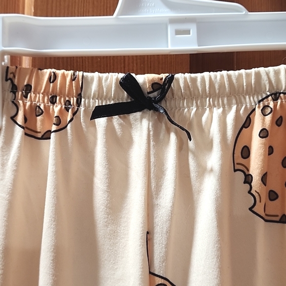 Fun cookie pj pants - Picture 3 of 7